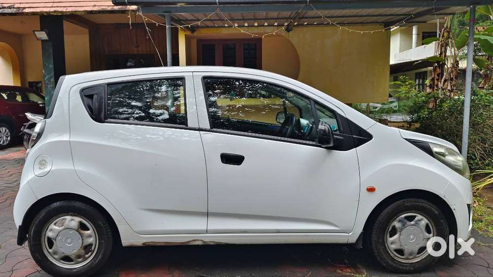 Chevrolet Beat Petrol 2012