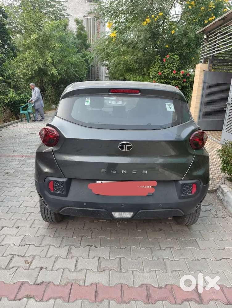 Tata Punch Pure 2024
