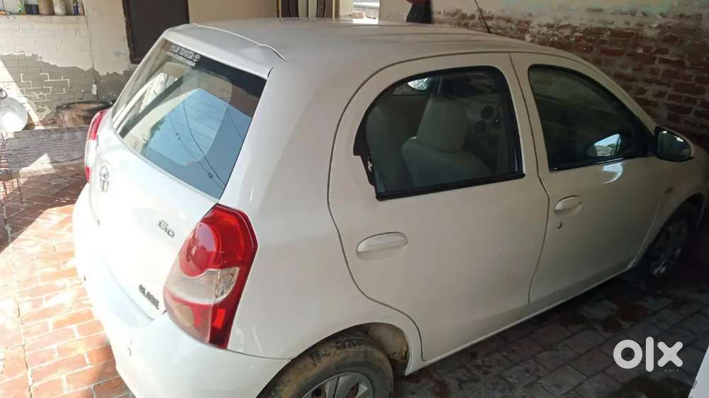 Toyota Etios Liva 2016