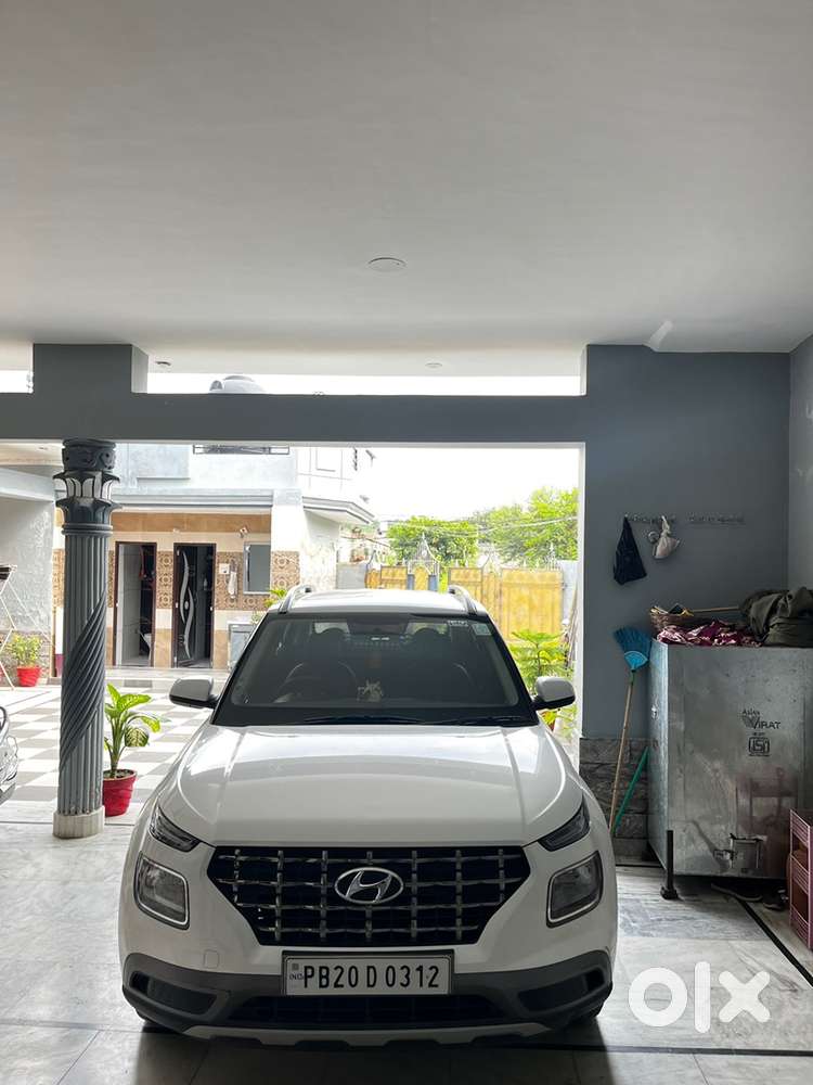 Hyundai Venue Petrol 2020