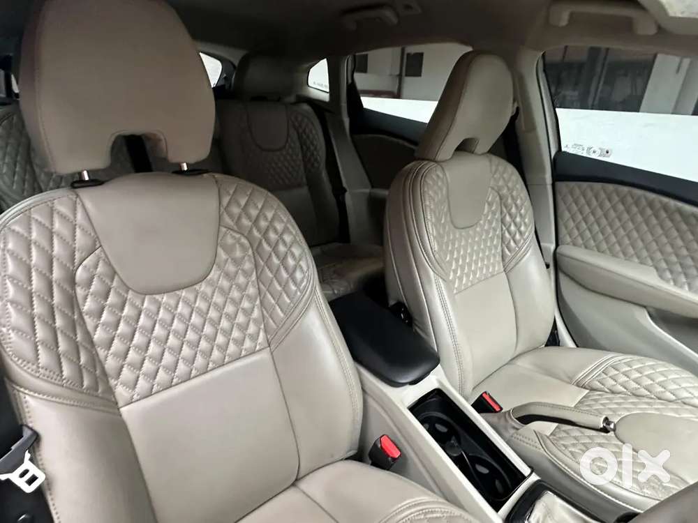 Volvo V40 2016 Diesel Well Maintained