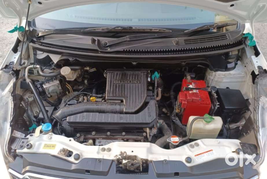 Maruti Suzuki Ertiga Vxi At Petrol, 2018, Petrol