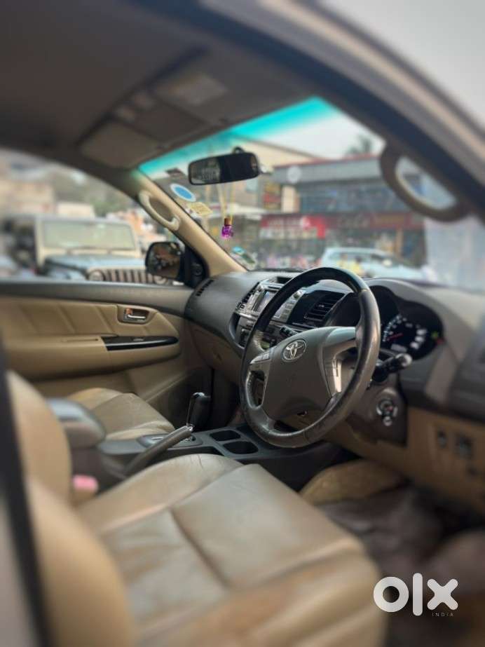 Toyota Fortuner 3.0 4x2 Automatic, 2012, Diesel