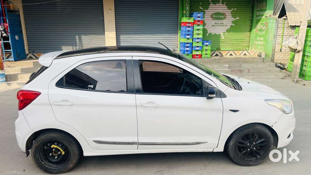 Ford Figo Petrol Titanium, 2017, Petrol
