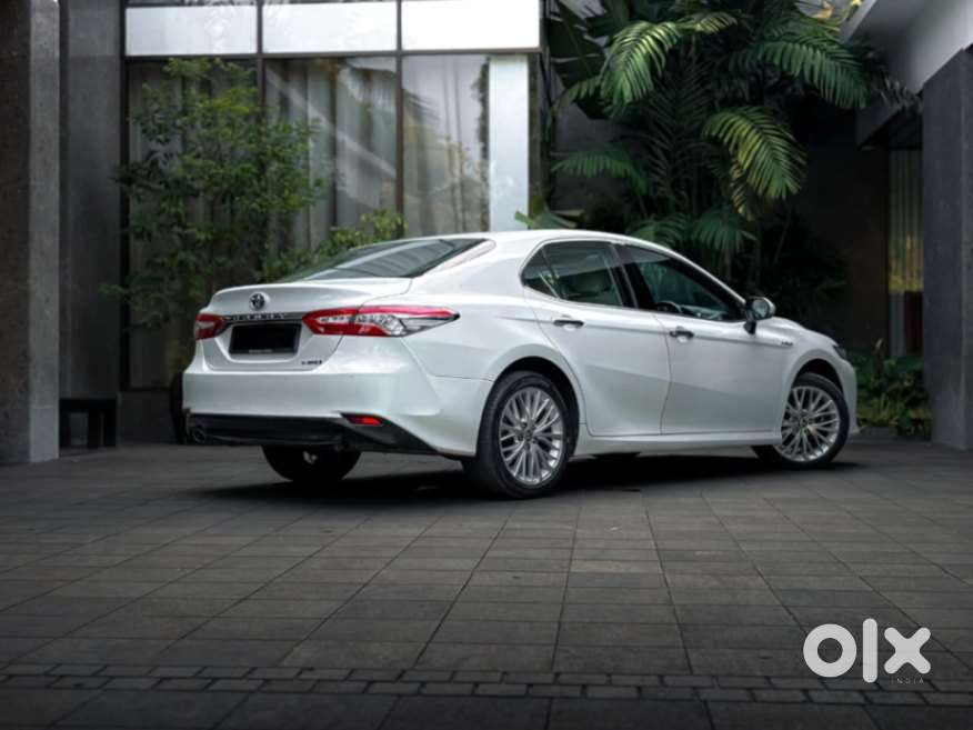 Toyota Camry Hybrid, 2021, Petrol