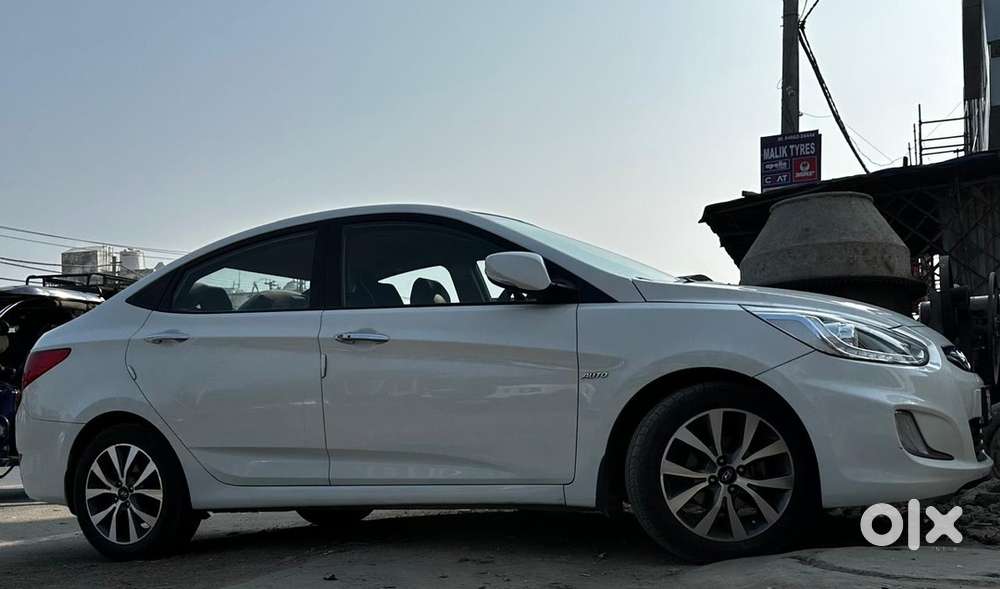 Hyundai Fluidic Verna 20142015 Diesel Automatic