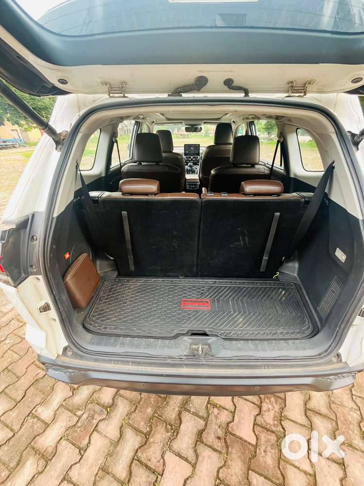 Toyota Innova Hycross 2.0 Zx Hybrid 7 Str, 2024, Electric