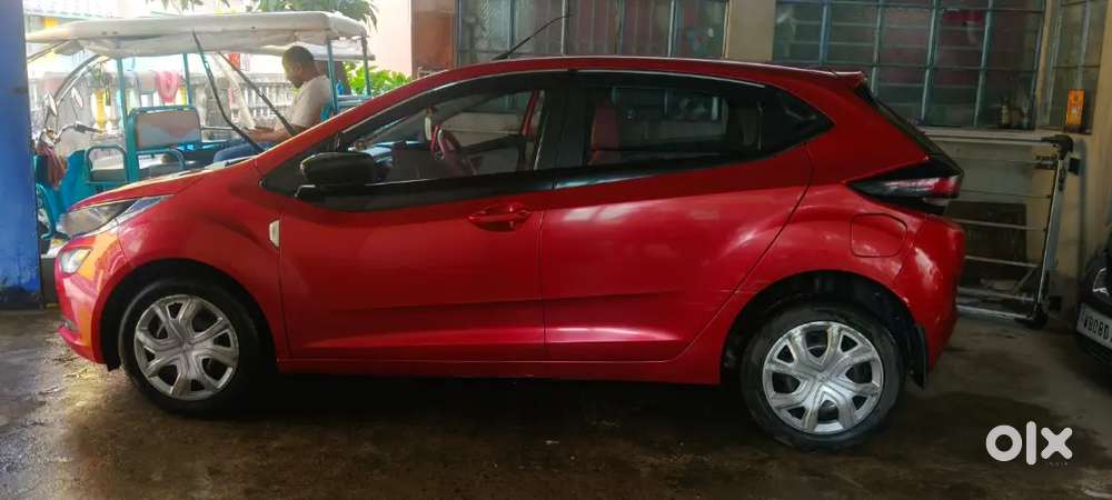 Tata Altroz 2023 Diesel 68500 Km Driven