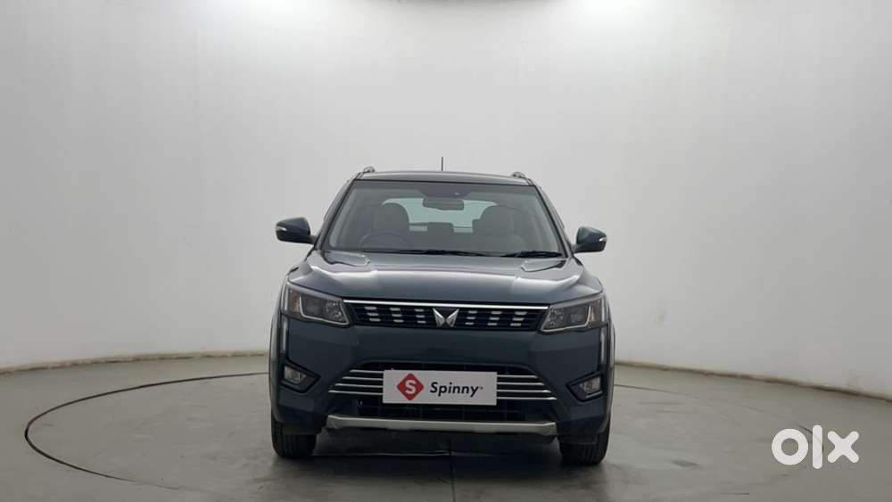 Mahindra Xuv300 1.2 W8 (o) Amt Petrol, 2024, Petrol