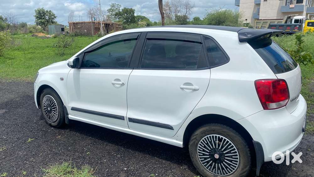 Volkswagen Polo Diesel Manual 2011