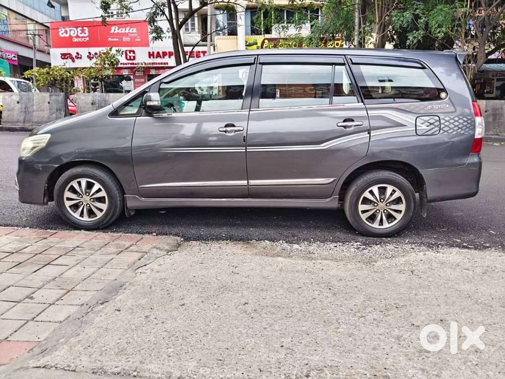 Toyota Innova 2.5 V 8 Str, 2016, Diesel