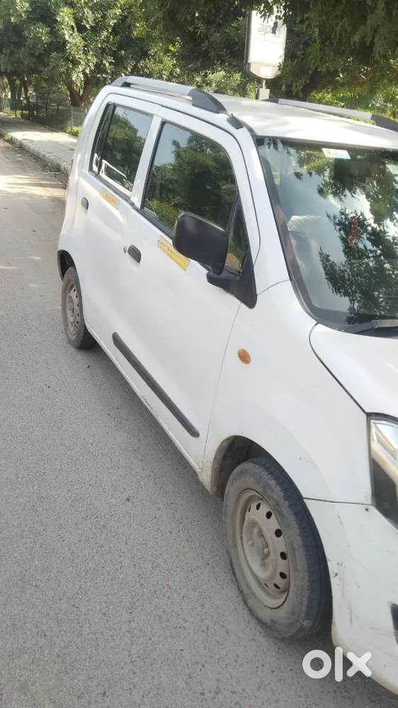 Main Bechna Chahta Hun Mere Ko Dusri Gadi Leni Hai