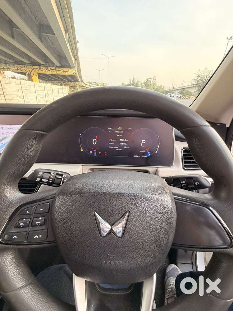 Mahindra Xuv700, 2022, Diesel