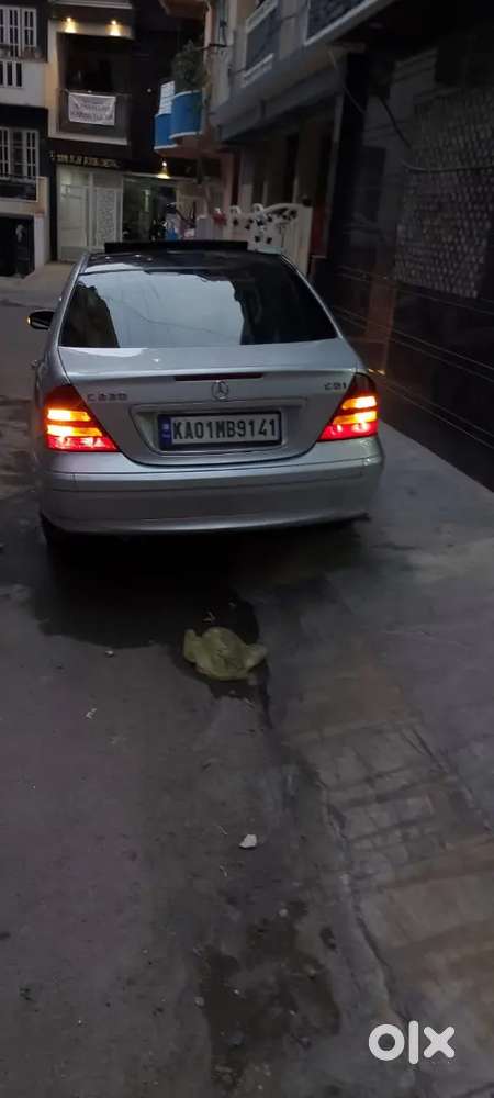 Mercedes-benz C Class 2006 Diesel 100000 Km Driven
