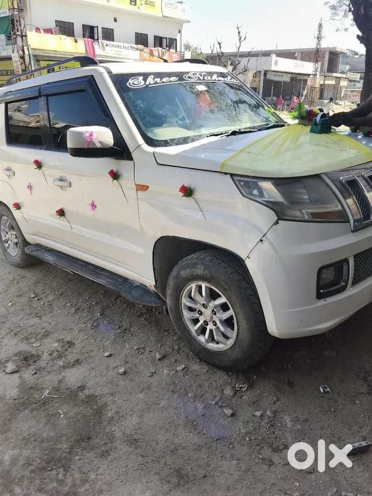 Mahindra Tuv 300 2016 Diesel 9981 Km Driven