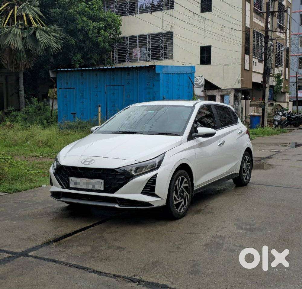 Hyundai New I20 1.2 Asta (o) Ivt, 2025, Petrol