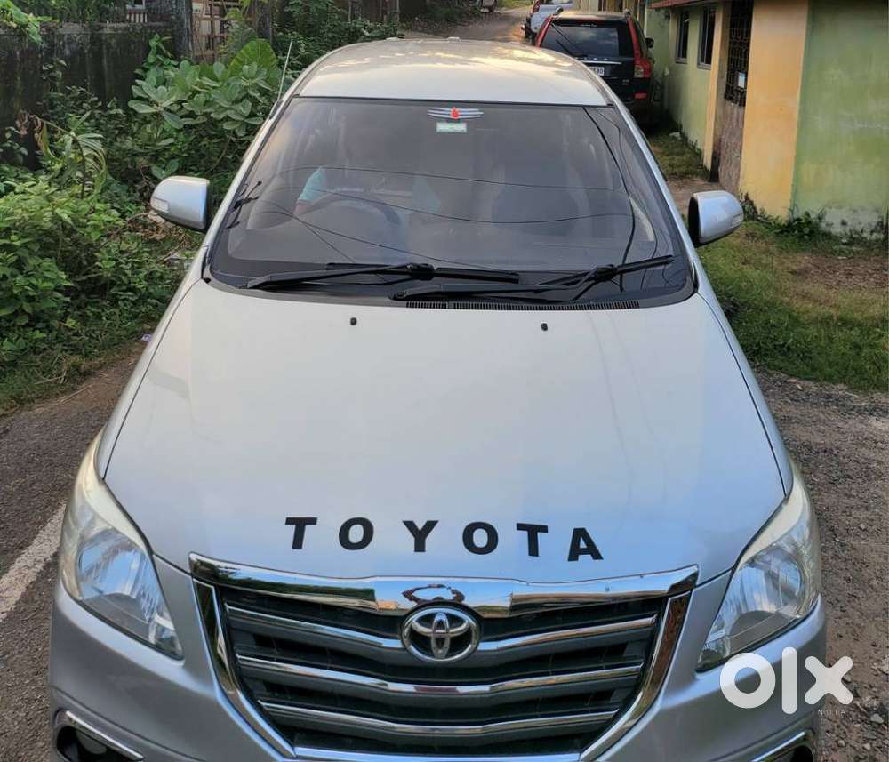 Toyota Innova 2.5 V 8 Str, 2015, Diesel