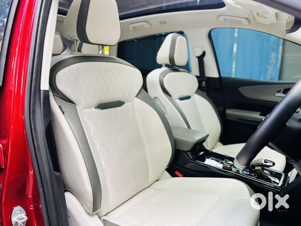 Mahindra Xev 9e Pack Three (top Model), 2025, Electric