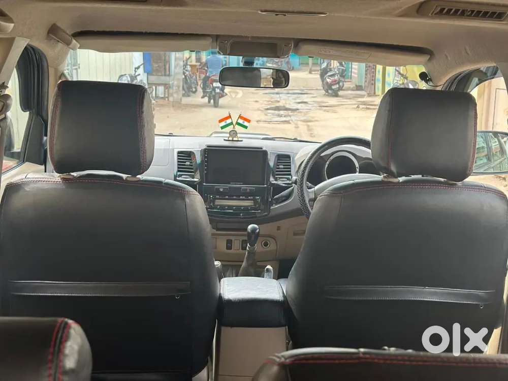 Toyota Fortuner Legender 2010 Km Driven