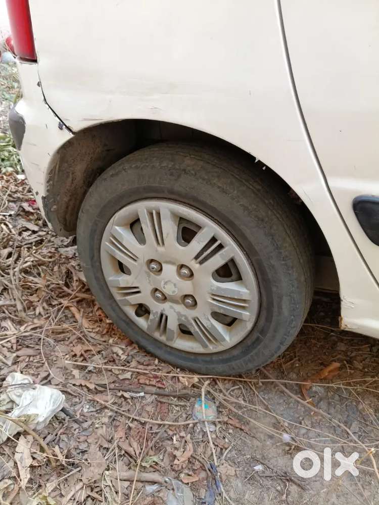 Santro At Automatic Car 72000 Km Driven Only In Rs 70,0000