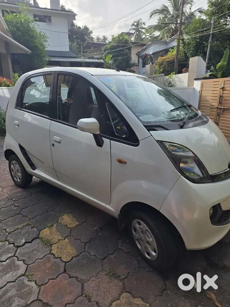 Tata Nano Genx Xta 2016