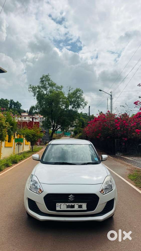 Maruti Suzuki Swift Vxi + Manual, 2020, Petrol