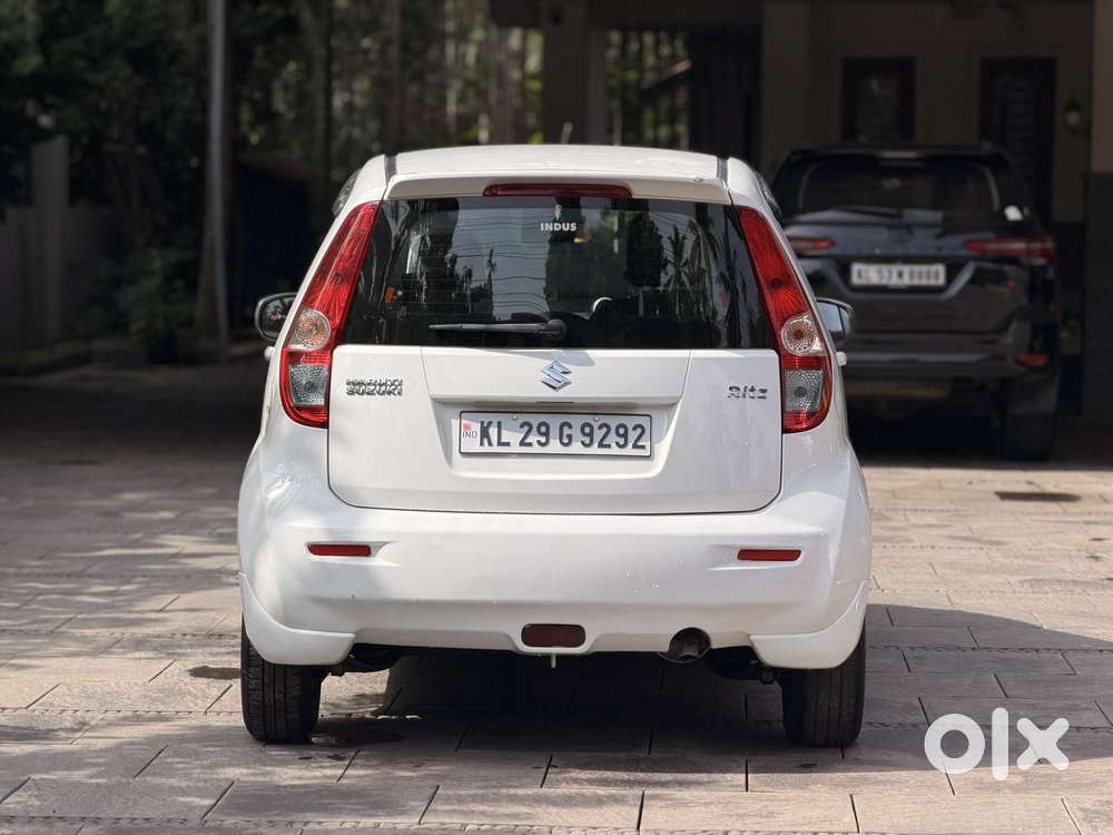 Maruti Suzuki Ritz Zxi Abs, 2013, Petrol
