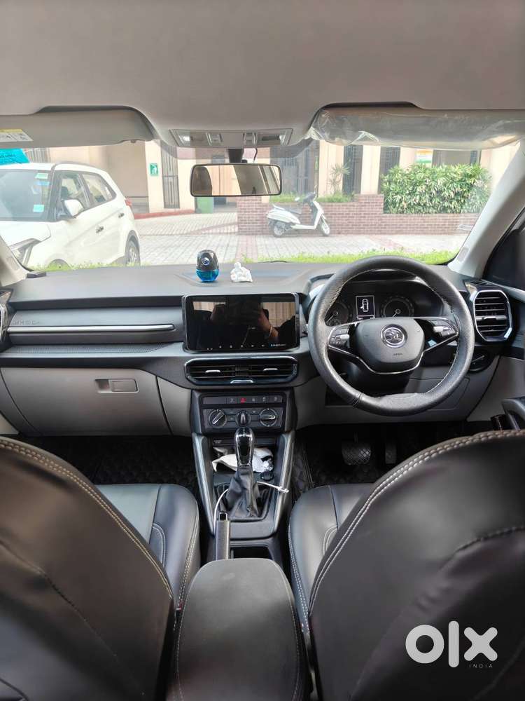 Skoda Kylaq Signature Automatic 2025