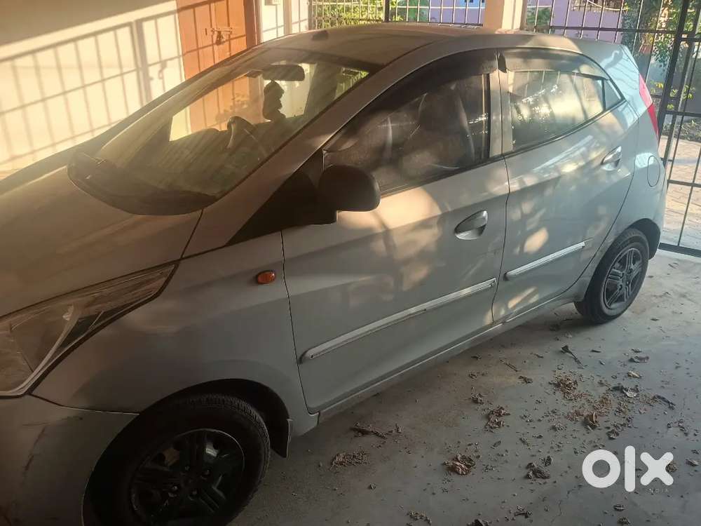 Hyundai Eon 2015 Variant