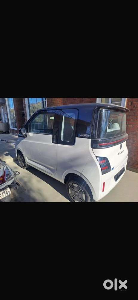 Mg Comet Ev 2024 Electric 3850 Km Driven