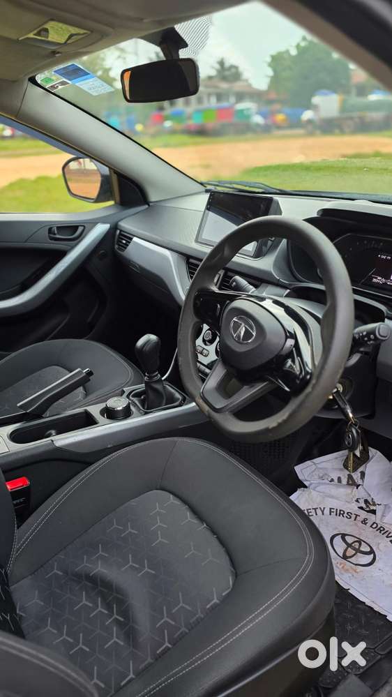 Tata Nexon 1.2 Revotron Xm, 2020, Petrol
