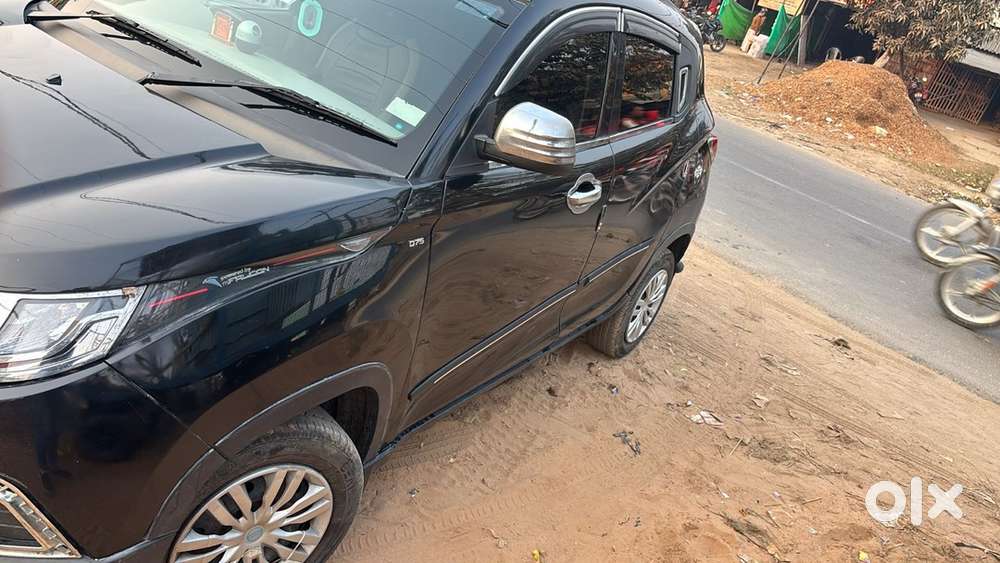Mahindra Kuv 100 2016 Model
