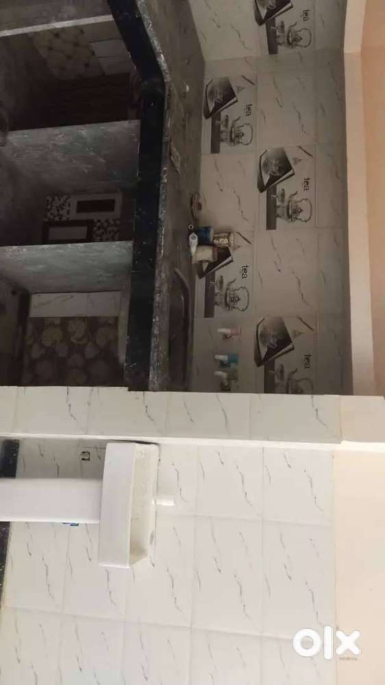 2 Bhk & 4 Bhk Floors Are Available Fr Rent