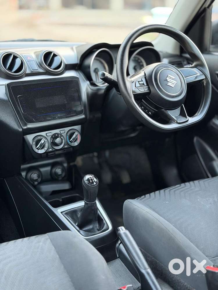 Maruti Suzuki Swift Vxi + Manual, 2023, Petrol