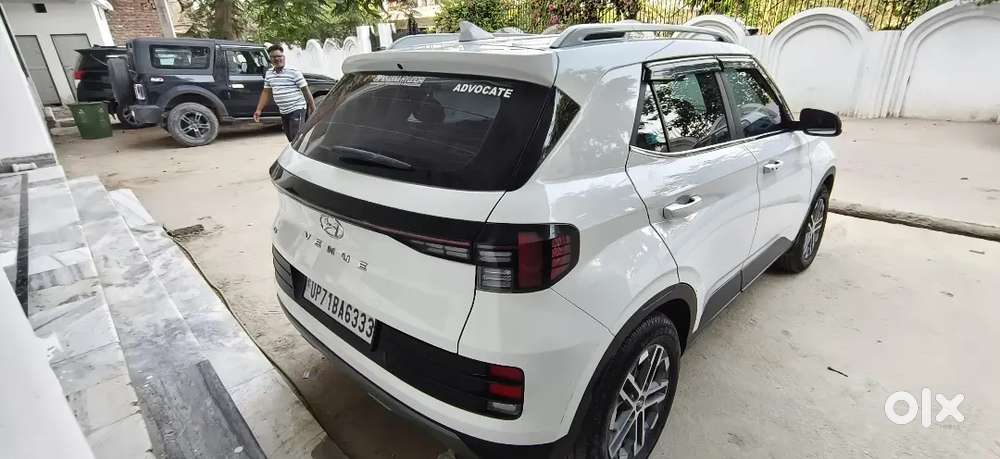 Hyundai Venue 2023 Diesel Well Maintained