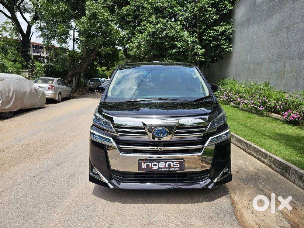 Toyota Vellfire 2.5 Executive Lounge, 2020, Petrol