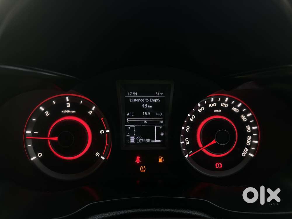 Mahindra Xuv300 W8 Option Diesel, 2021, Diesel