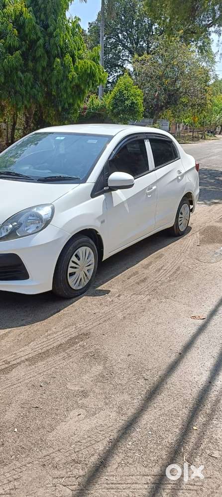 Honda Amaze 2013-2016 E I-vtech, 2015, Diesel