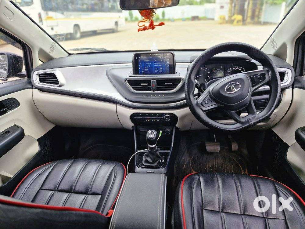 Tata Altroz Xta Petrol, 2025, Petrol