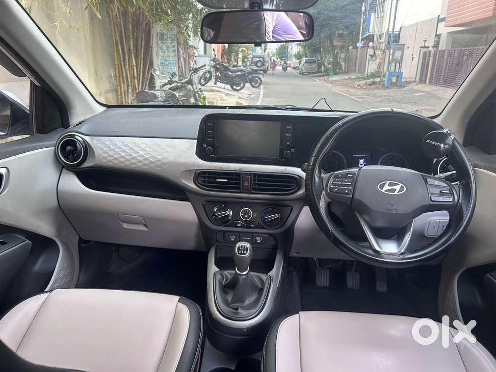 Hyundai Grand I10 Nios Sportz Dual Tone, 2023, Cng & Hybrids