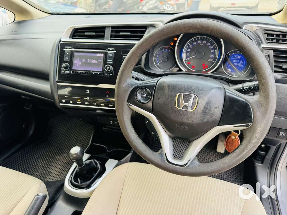 Honda Jazz 1.2 V I Vtec Privilege, 2019, Petrol