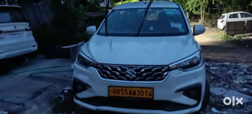Maruti Suzuki Ertiga Vxi Cng 2025