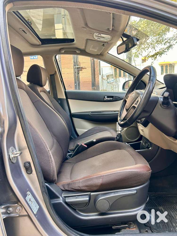 Hyundai I20 Asta (o) 1.2 Mt, 2012, Petrol