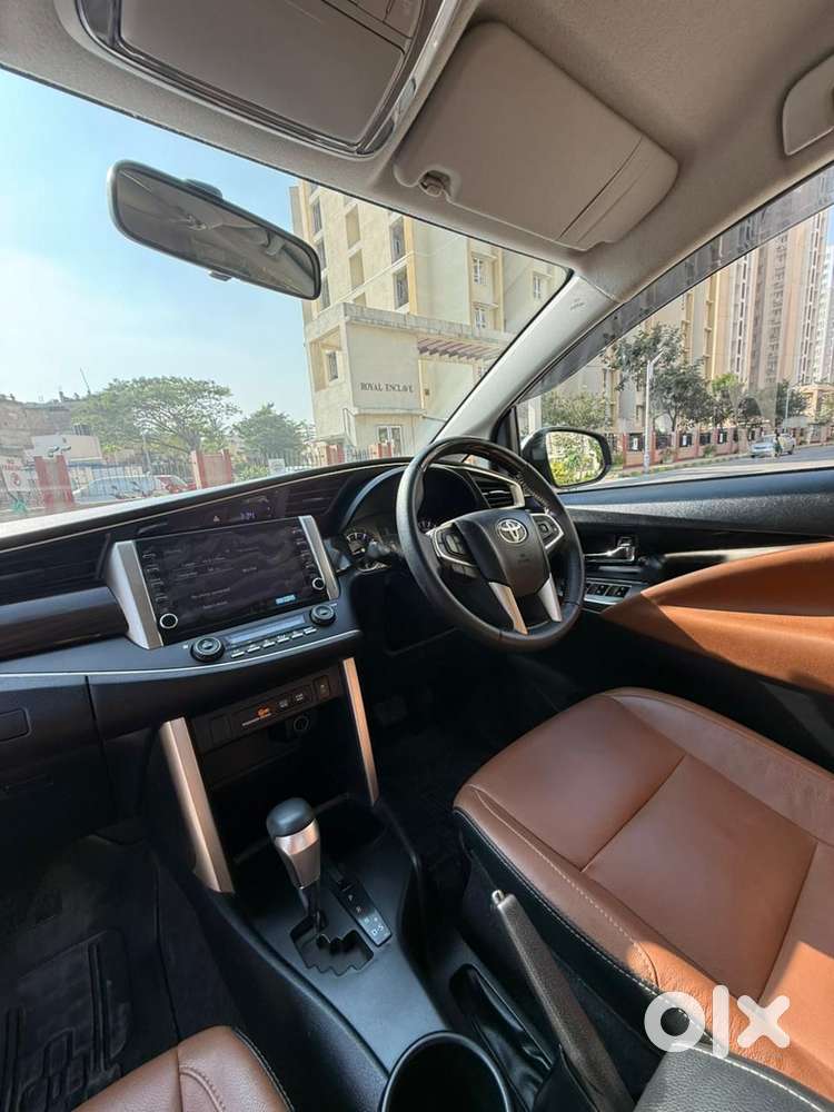 Toyota Innova Crysta