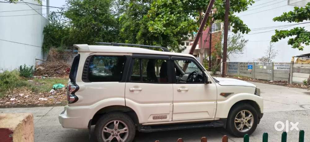 Mahindra Scorpio S10, 2016, Diesel