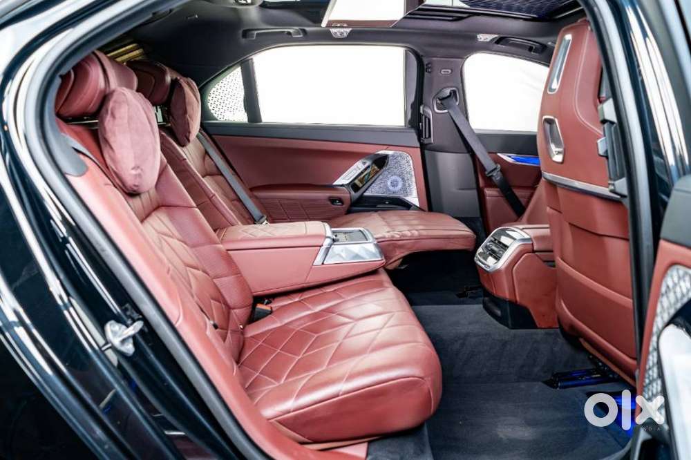 Bmw I7 Xdrive60, 2024, Electric