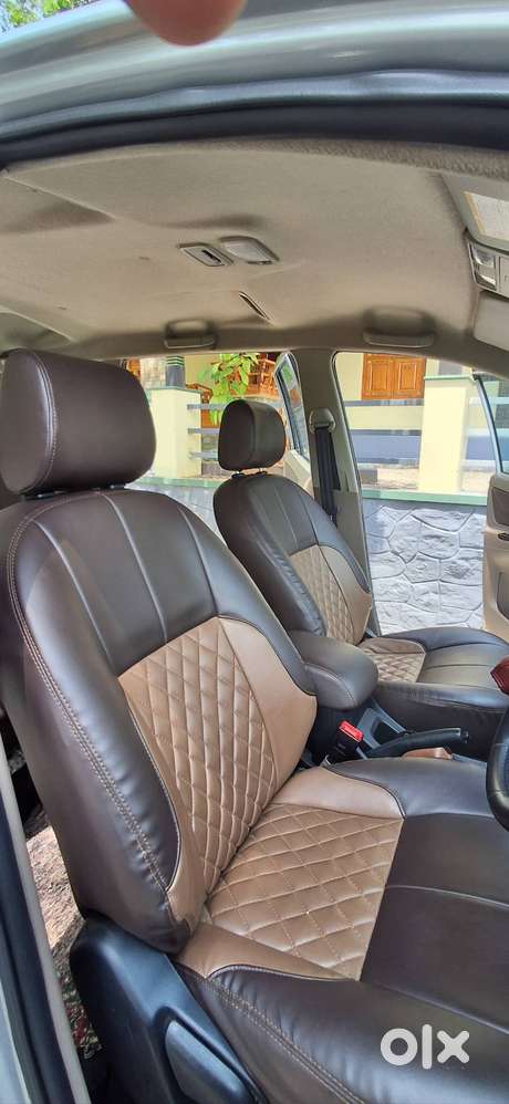 Innova Vx 8 Seater 2015 Mh Registration
