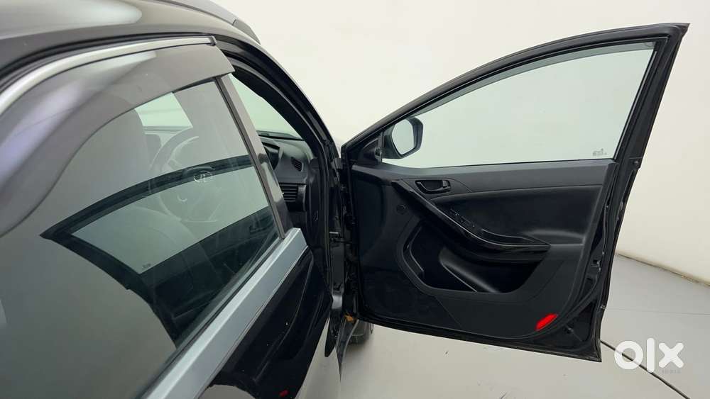 Tata Nexon 1.5 Revotorq Xz Plus (o) Dark Edition, 2022, Diesel