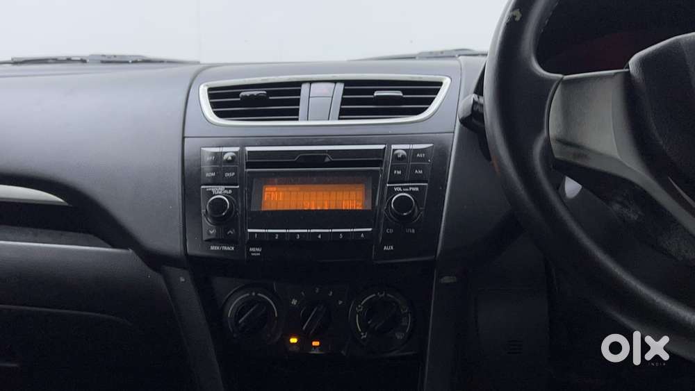 Maruti Suzuki Swift Vvt Vxi, 2016, Petrol