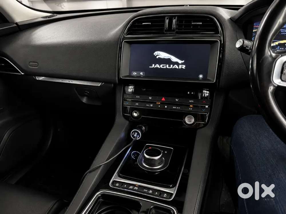 Jaguar F-pace 2018 Awd Diesel  Immaculate Condition